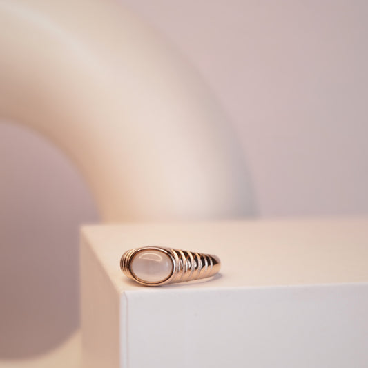 The Pearl love Ring